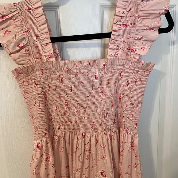 Hill House Ellie Dress in Rare Bridgerton Pink (XS, Like New/Worn Once!) 🩷 - Picture 3 of 6